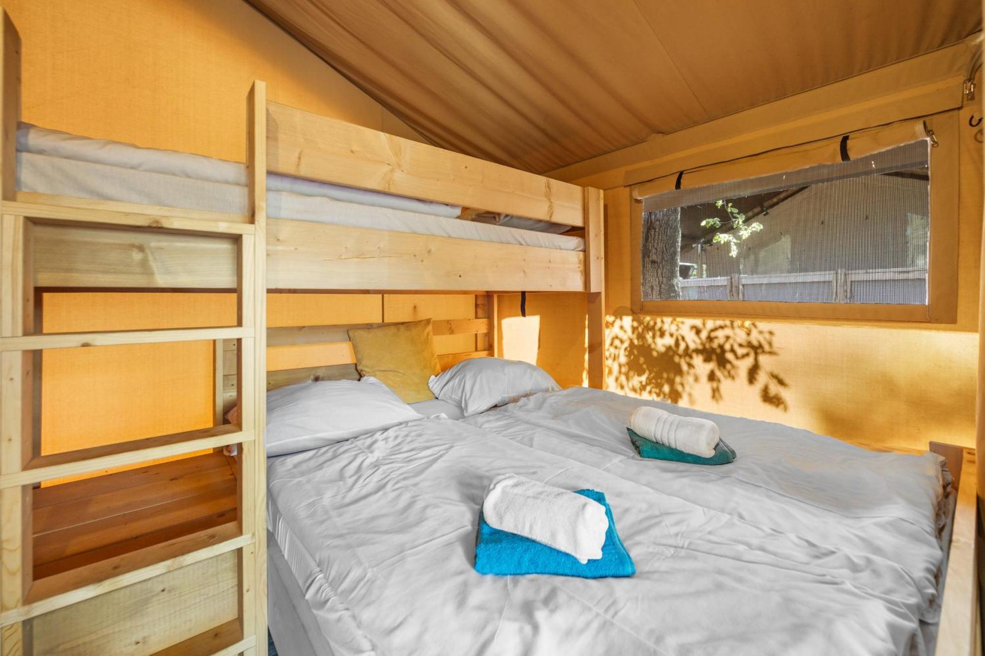 Easyatent Safari Tent Lanterna Červar-Porat Chambre photo