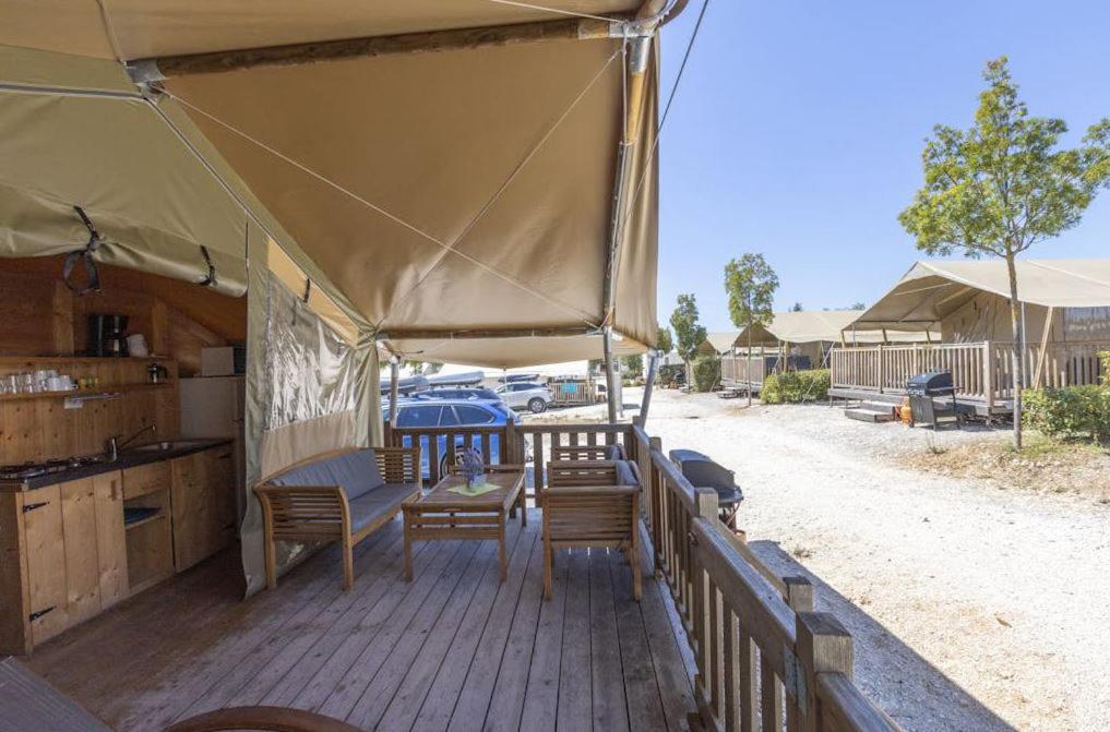 Easyatent Safari Tent Lanterna Červar-Porat Chambre photo