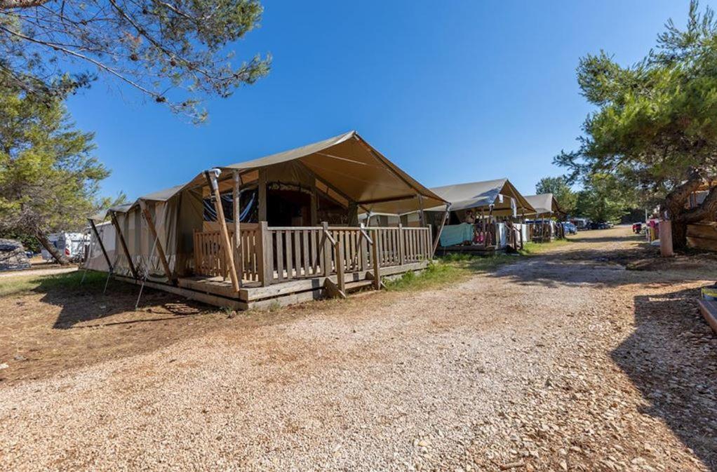 Easyatent Safari Tent Lanterna Červar-Porat Chambre photo
